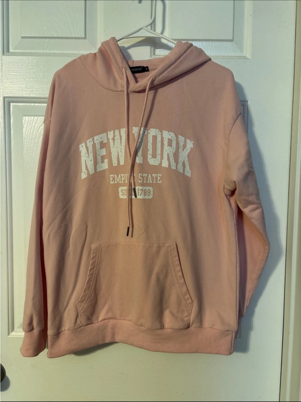 Pink New York Graphic Hoodie Sweater - Women